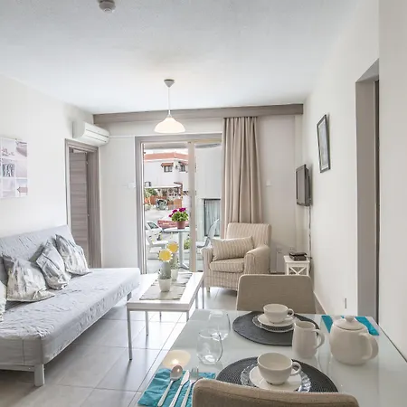 So8 * Ayia Napa